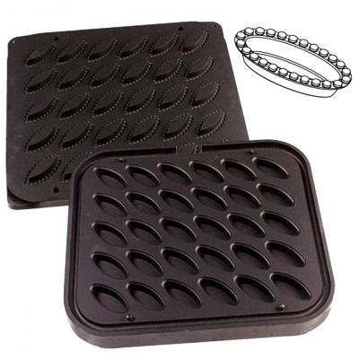 Festooned 30 Mignon Oval Moulds - 68x34x15mm